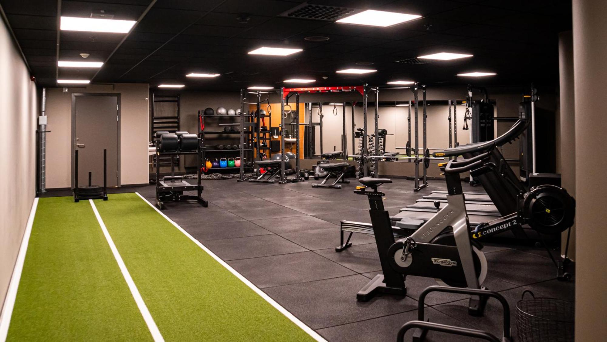 Comfort Hotel Arlanda Airport Terminal المظهر الخارجي الصورة Gym interior design